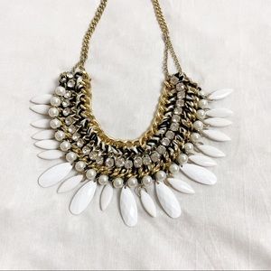 Chain, rhinestone, pearls bib necklace